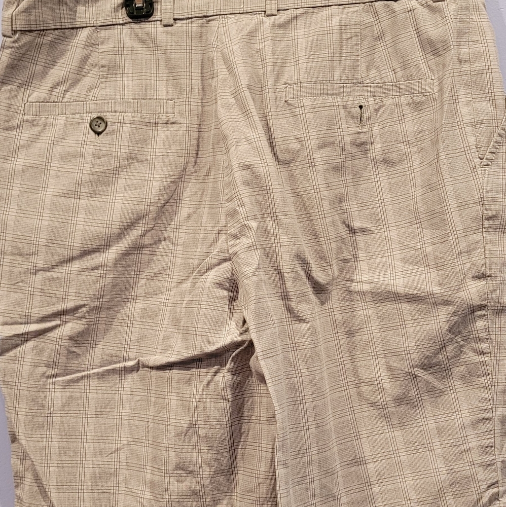 Men's Shorts - Picture 7 of 8